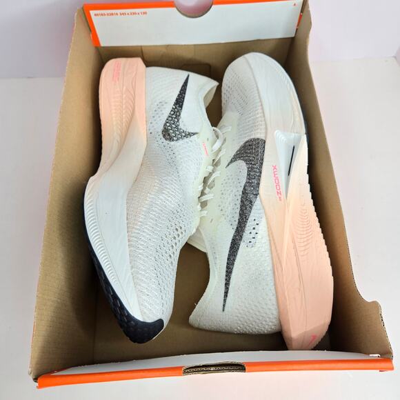 Nike ZoomX Vaporfly Next% 3 Crimson Tint Size 11 Men - Picture 7 of 8